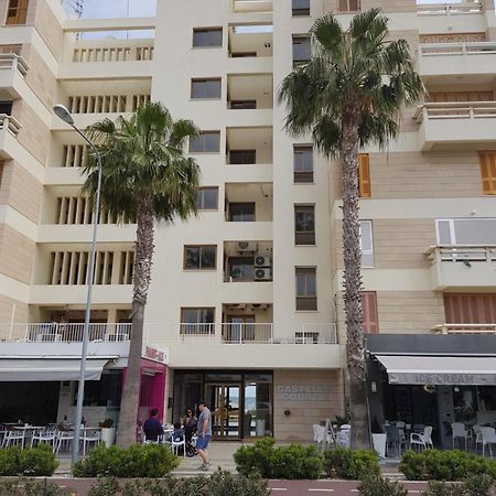 Haig'S Dream Flat On The Beach ラルナカ エクステリア 写真